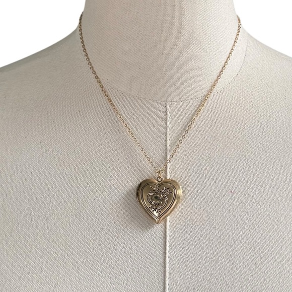 Free People Monogram Heart Locket - S | NWT - Picture 4 of 6